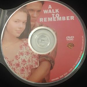 A Walk to Remember DVD  **Bundle 3 for 5**